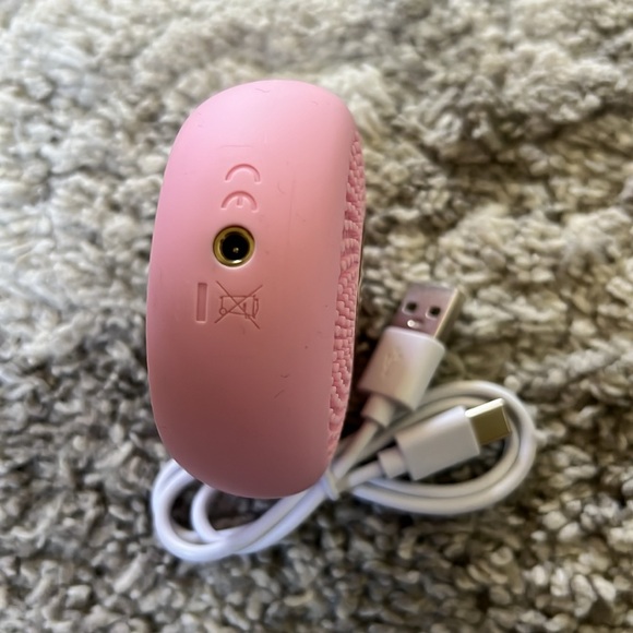 FOREO UFO MINI mask PINK GOLD FACE RED LIGHT - Picture 8 of 8
